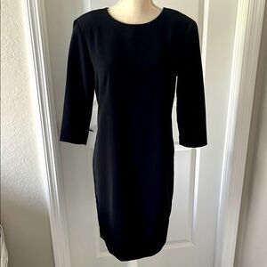 ejm Black Sheath Dress with 3/4 Sleeves and Crew Neck Button Down Back
